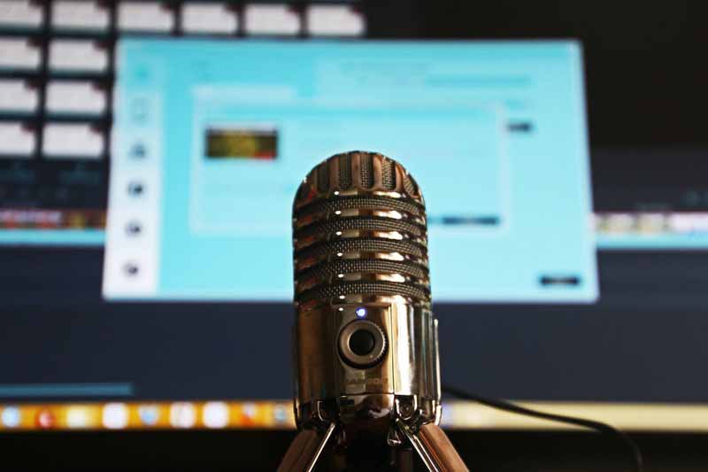 Descubre cómo el podcasting se va a hacer hueco entre las tendencias de marketing digital en 2024.